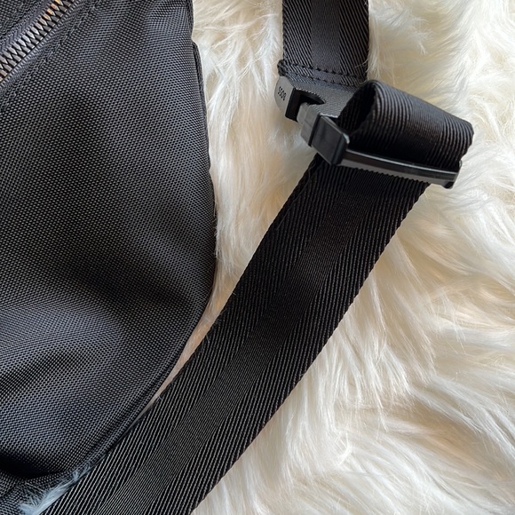Hugo Boss belt bag - Picture 7 of 7